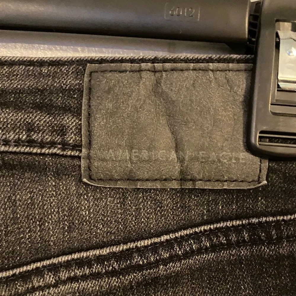 American Eagle Outfitters Black Straight Jeans 28x32
